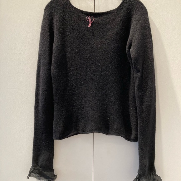 NWOT—Chic Italian Twinset cashmere/wool/silk blend ruffle sweater - Picture 2 of 12